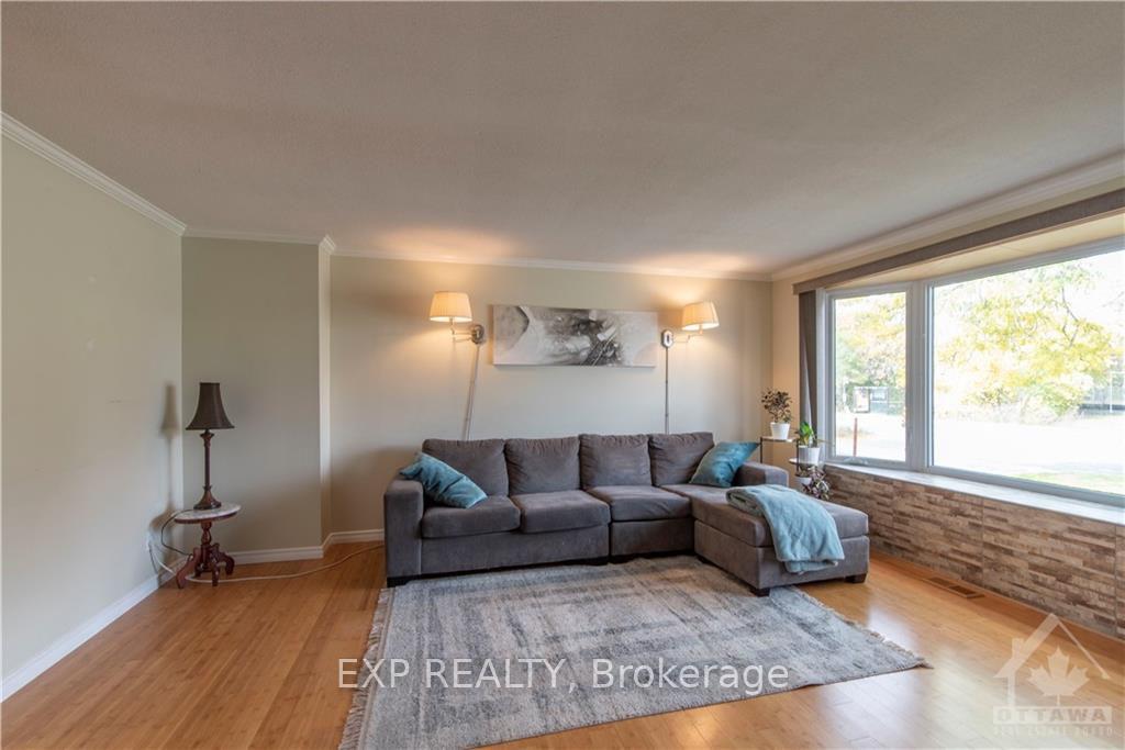 Photo 9 of 2264 Russell Road, Ottawa, Hawthorne Meadows — HOMEH