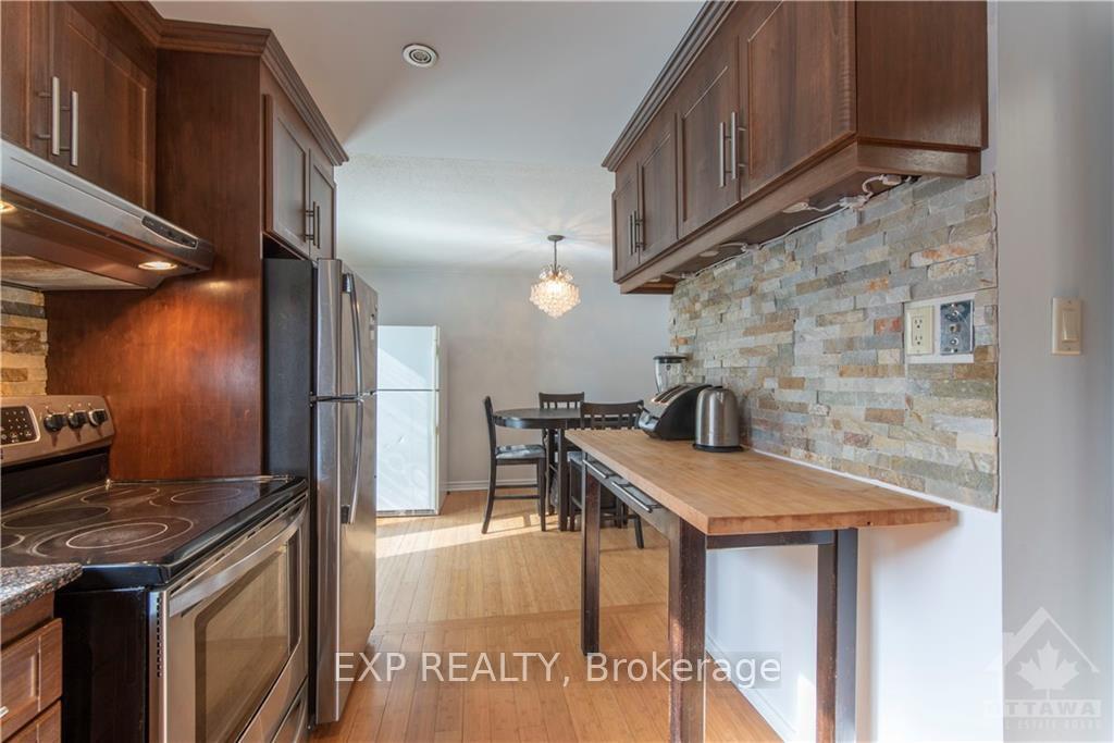 Photo 13 of 2264 Russell Road, Ottawa, Hawthorne Meadows — HOMEH