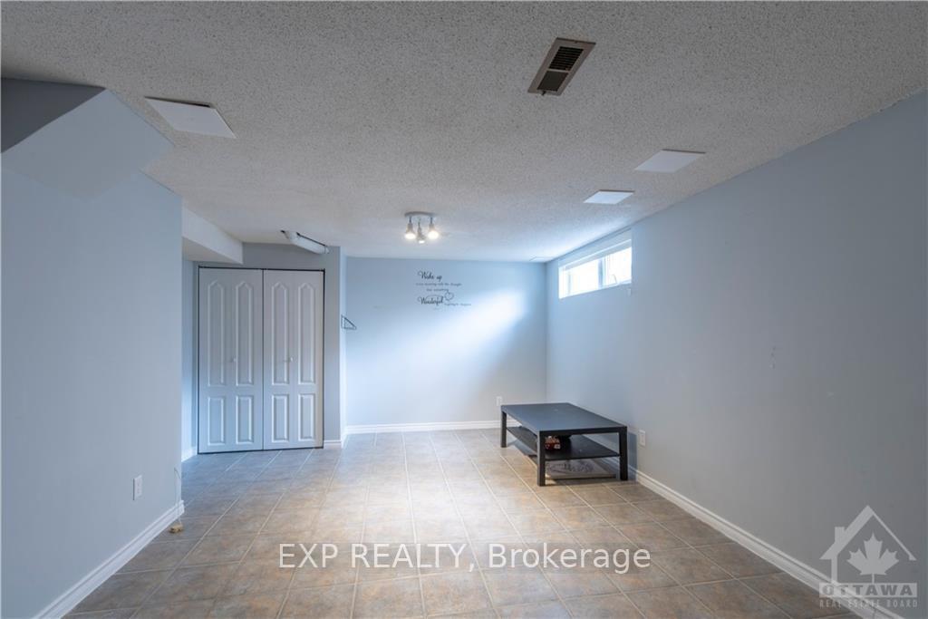 Photo 20 of 2264 Russell Road, Ottawa, Hawthorne Meadows — HOMEH
