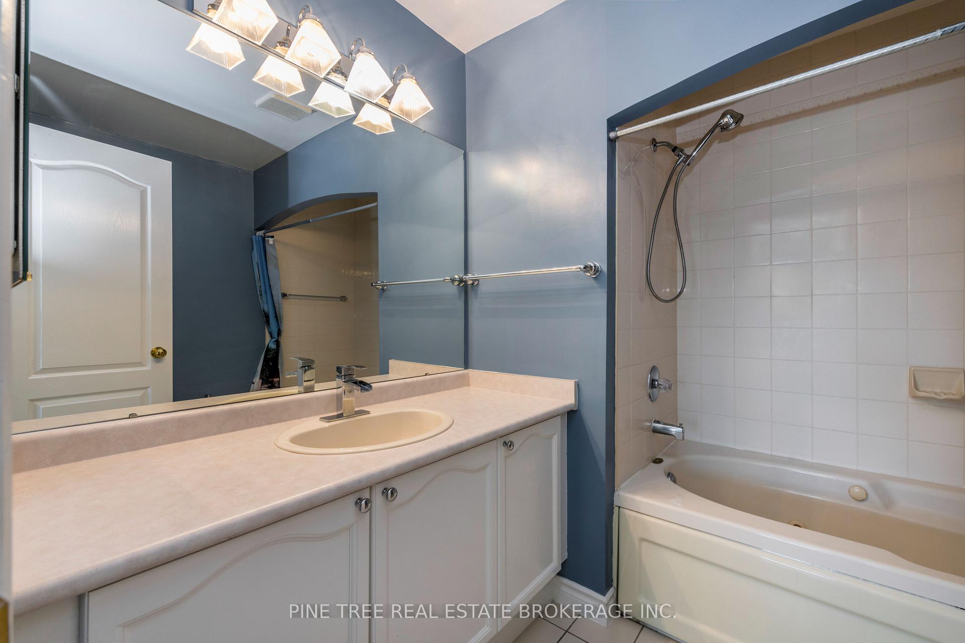 Photo 19 of Unit 16, 30 Laguna Parkway, Ramara, Brechin — HOMEH
