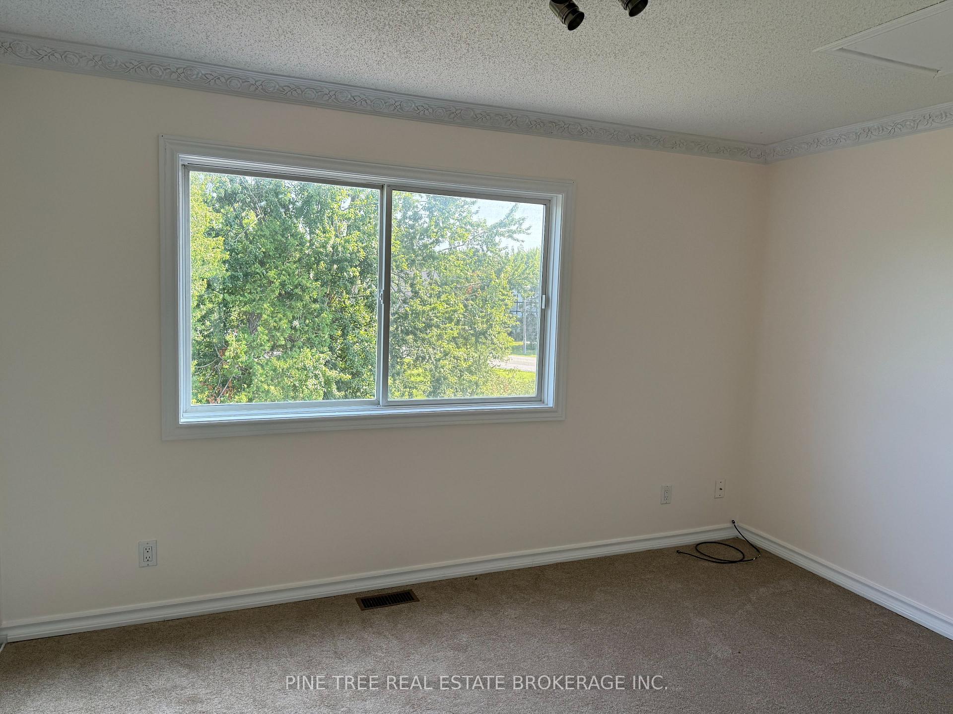 Photo 21 of Unit 16, 30 Laguna Parkway, Ramara, Brechin — HOMEH