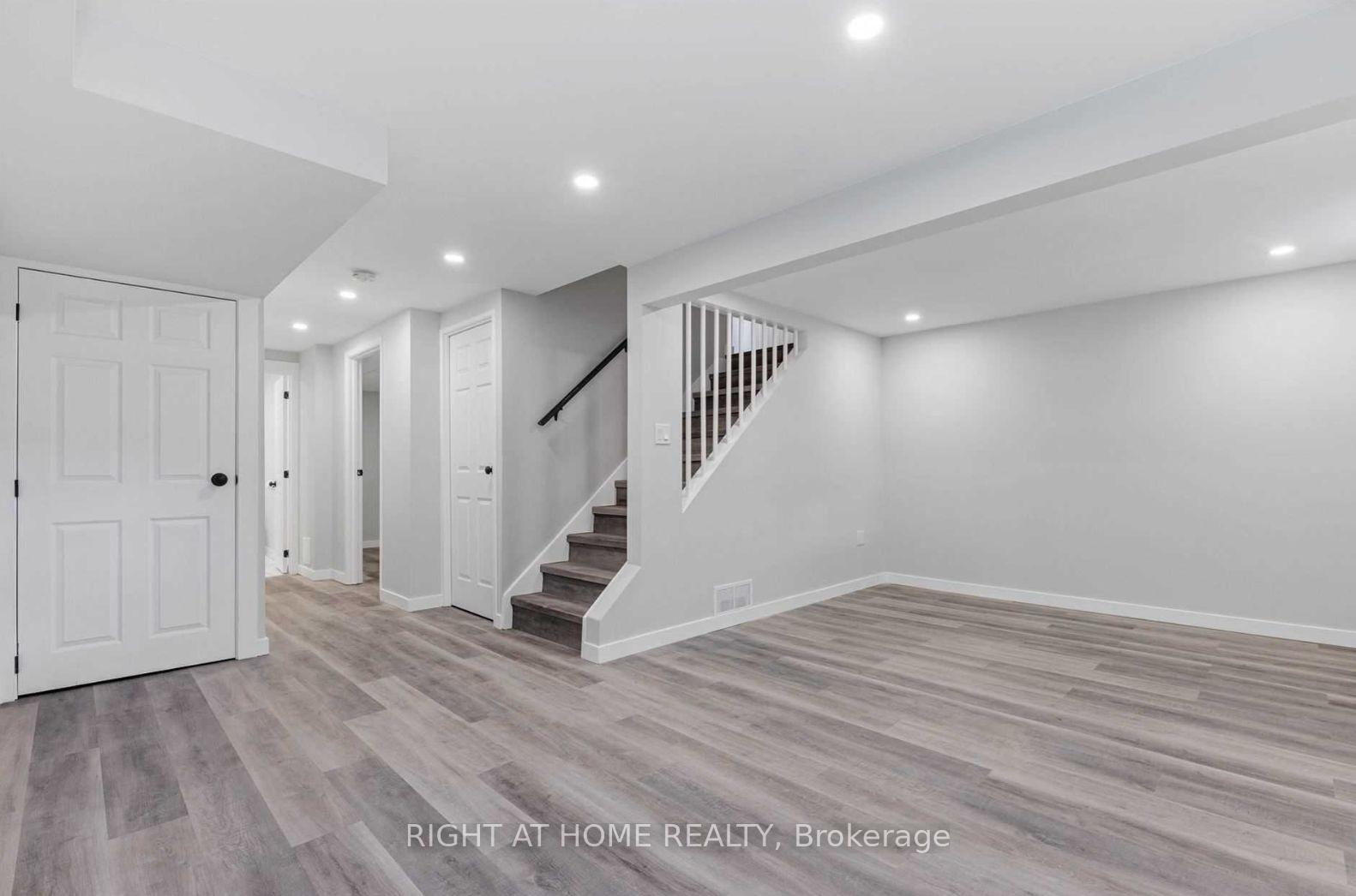 Photo 21 of Unit 26, 618 Barton Street, Hamilton, Stoney Creek — HOMEH