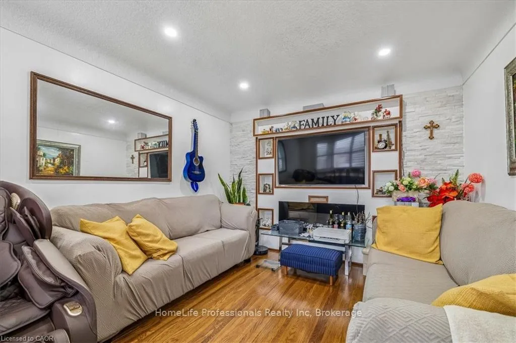 Photo 9 of 411 Upper Gage Avenue, Hamilton, Sunninghill — HOMEH