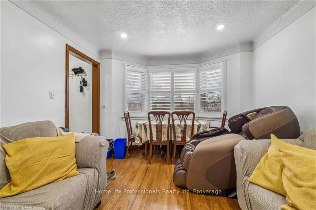 Photo 11 of 411 Upper Gage Avenue, Hamilton, Sunninghill — HOMEH