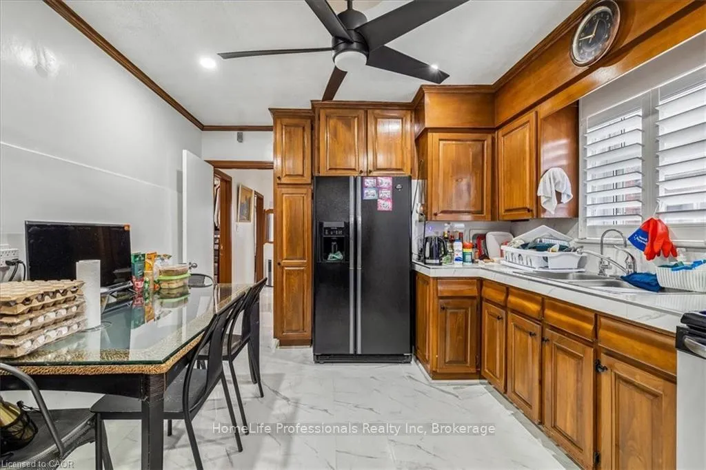 Photo 12 of 411 Upper Gage Avenue, Hamilton, Sunninghill — HOMEH
