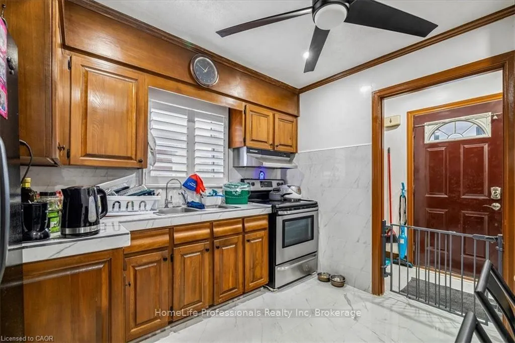 Photo 15 of 411 Upper Gage Avenue, Hamilton, Sunninghill — HOMEH