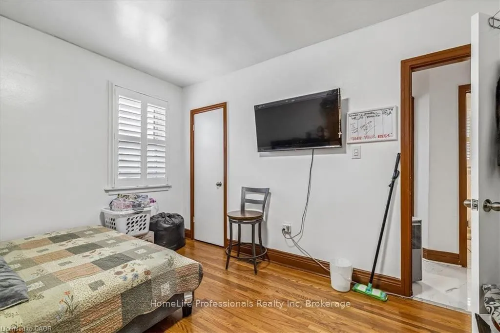 Photo 20 of 411 Upper Gage Avenue, Hamilton, Sunninghill — HOMEH