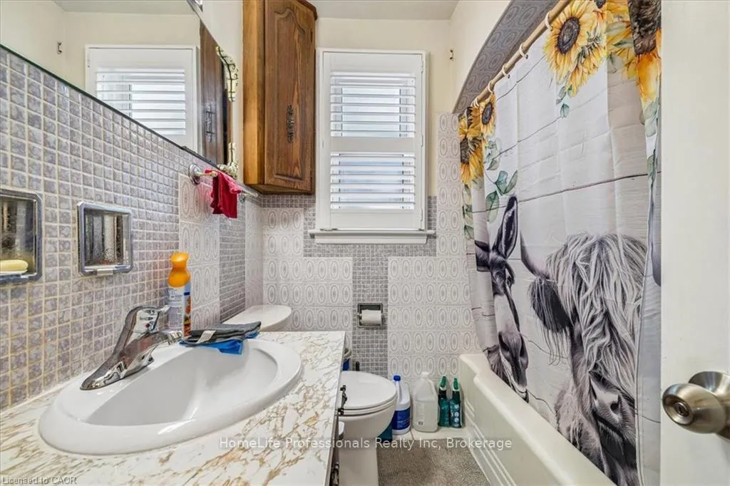 Photo 28 of 411 Upper Gage Avenue, Hamilton, Sunninghill — HOMEH