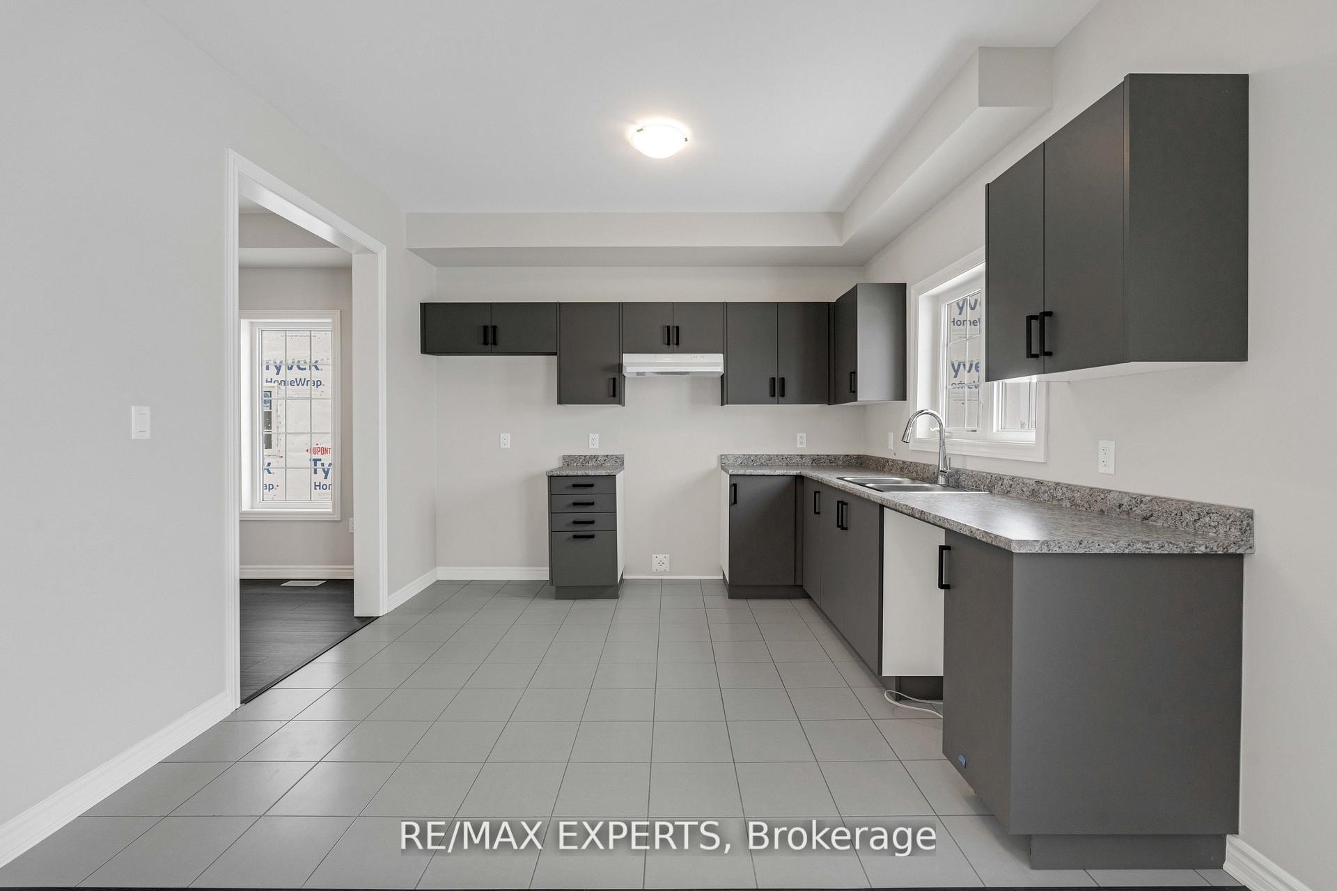 Photo 13 of 282 Springfield Crescent, Clearview, Stayner — HOMEH