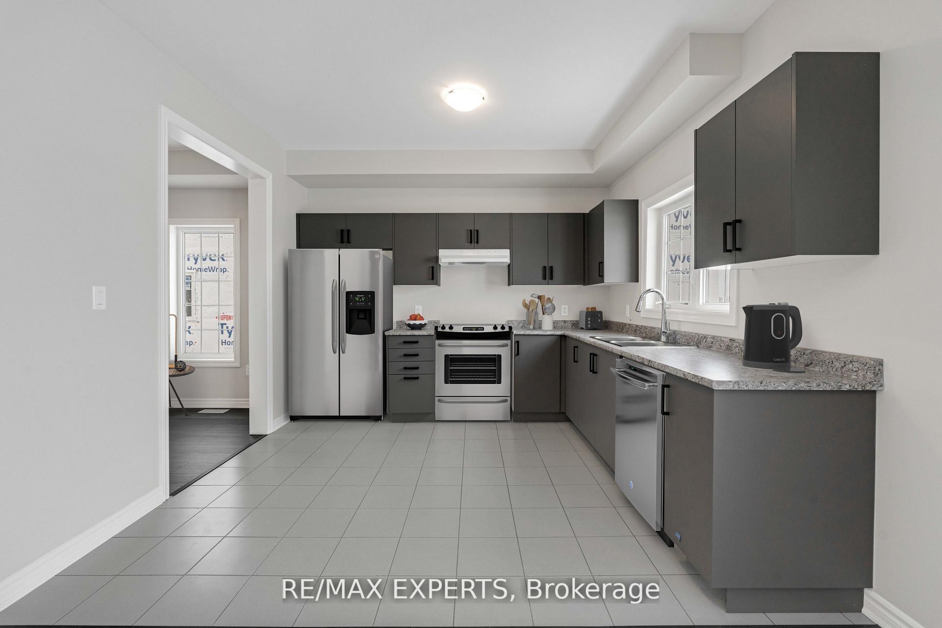 Photo 23 of 282 Springfield Crescent, Clearview, Stayner — HOMEH