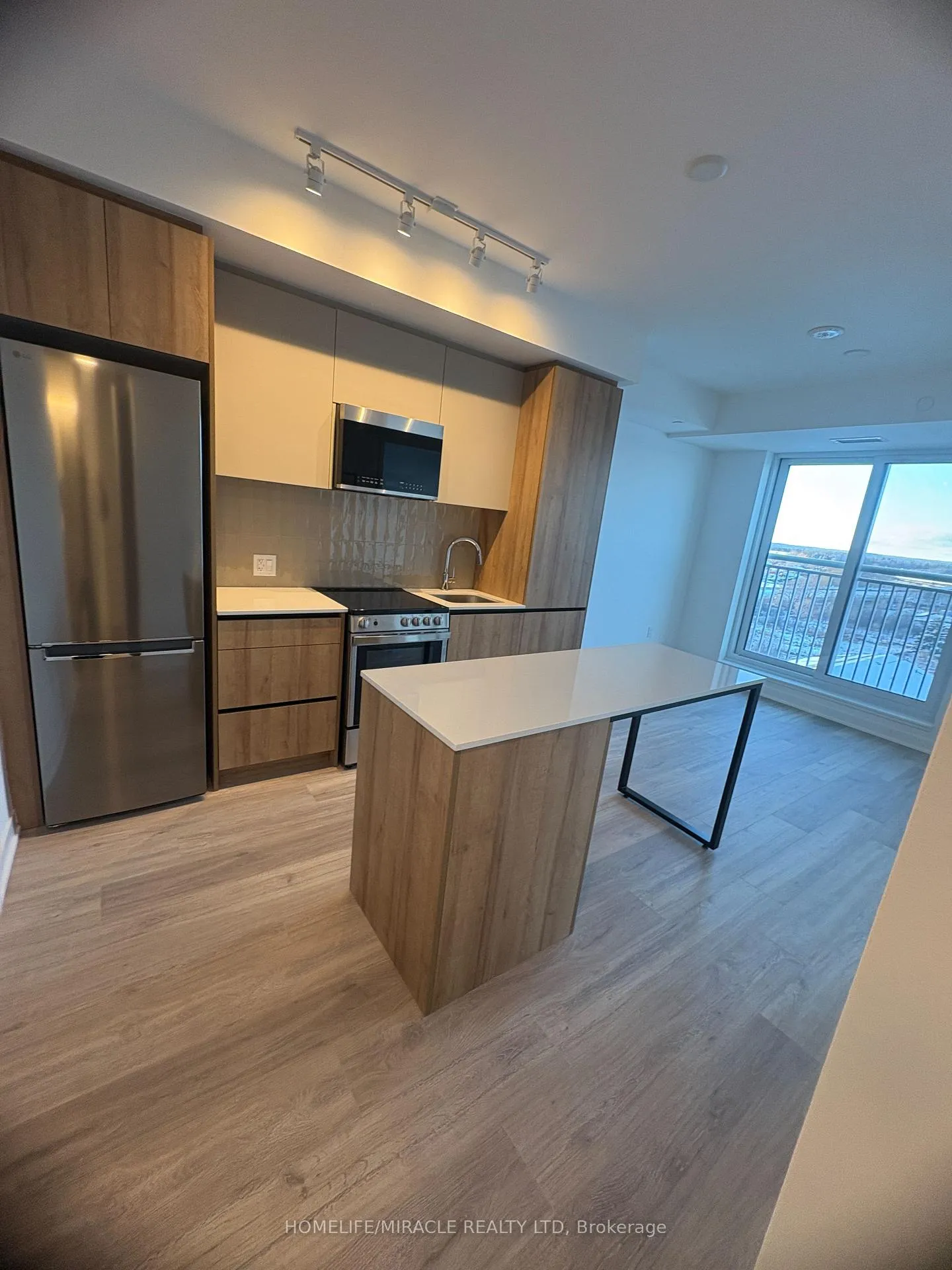 Photo 9 of Unit 827, 20 All Nations Drive, Brampton, Northwest Brampton — HOMEH