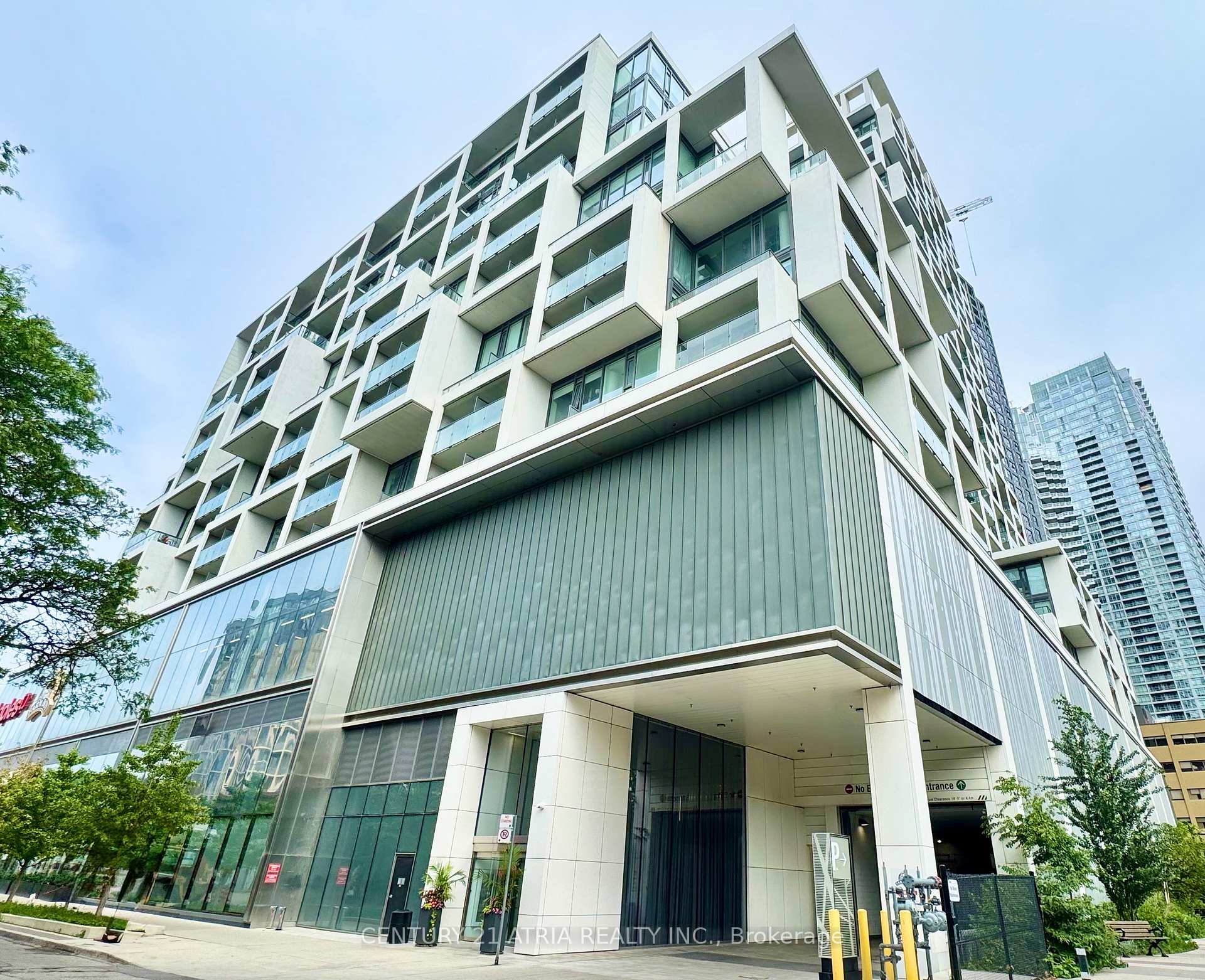 Front of Unit 731, 8 Hillsdale Avenue E