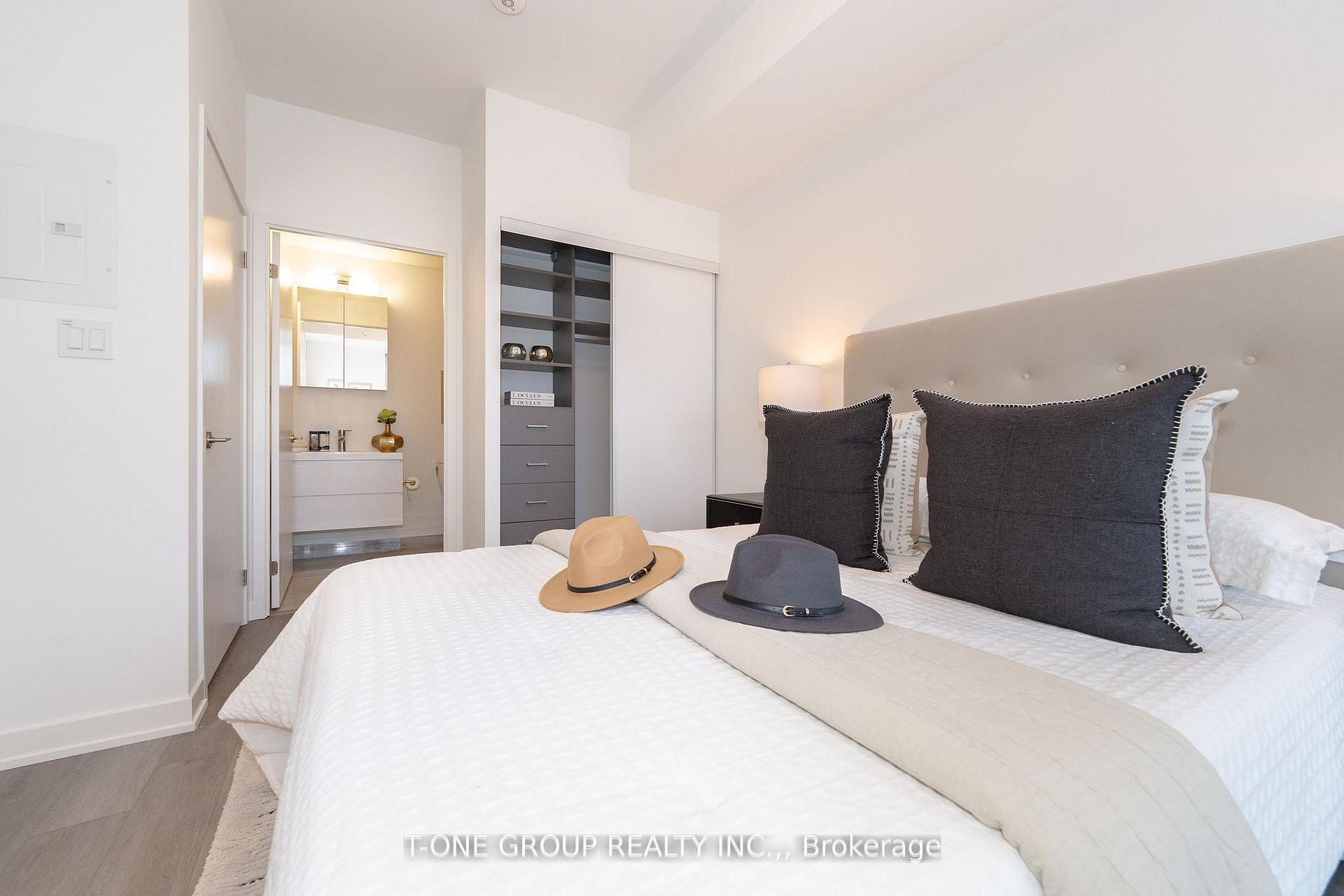 Photo 11 of Unit 709, 292 Verdale Crossing, Markham, Unionville — HOMEH