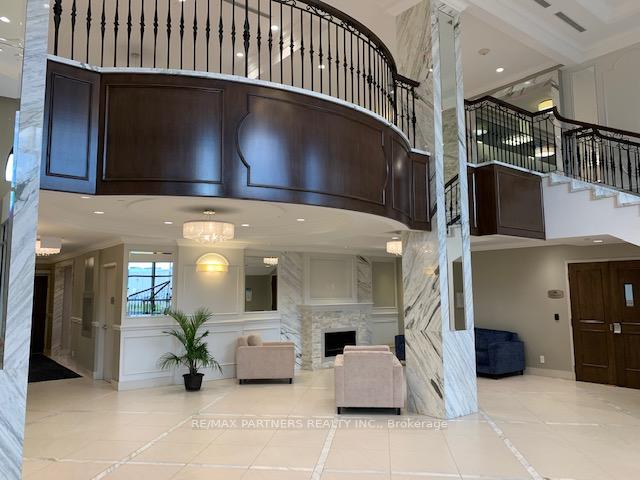 Front of Unit 605, 38 Cedarland Drive