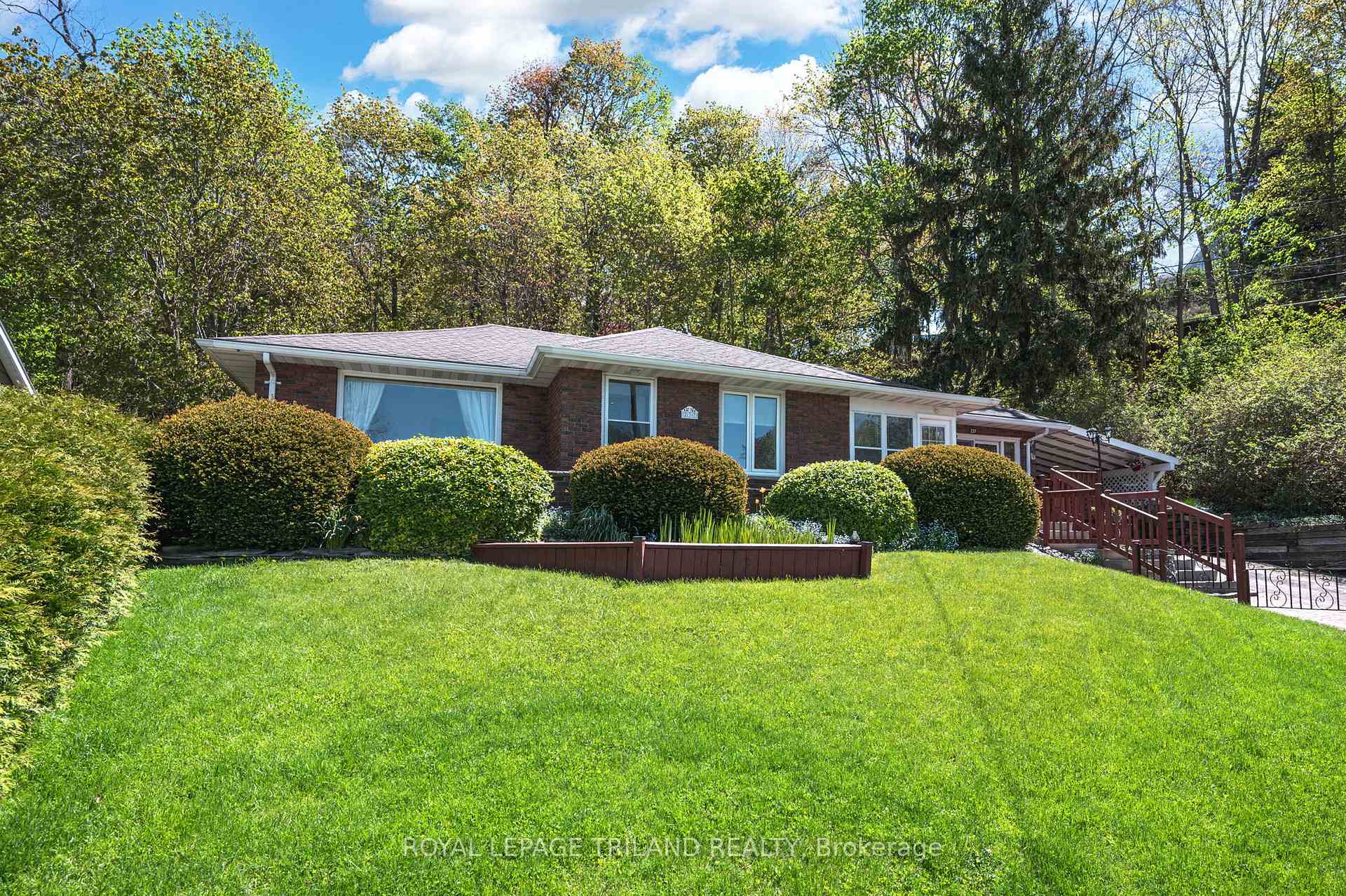 Photo 3 of 237 Frances Street, Central Elgin, Port Stanley — HOMEH