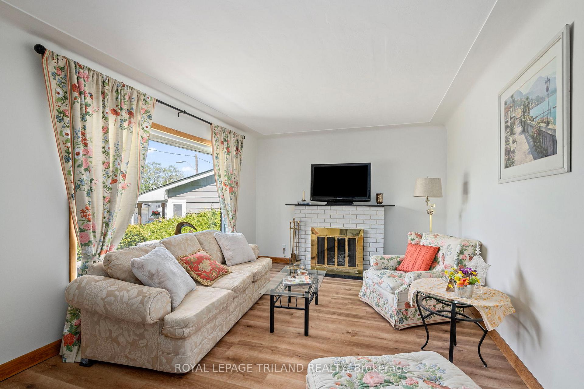 Photo 22 of 237 Frances Street, Central Elgin, Port Stanley — HOMEH