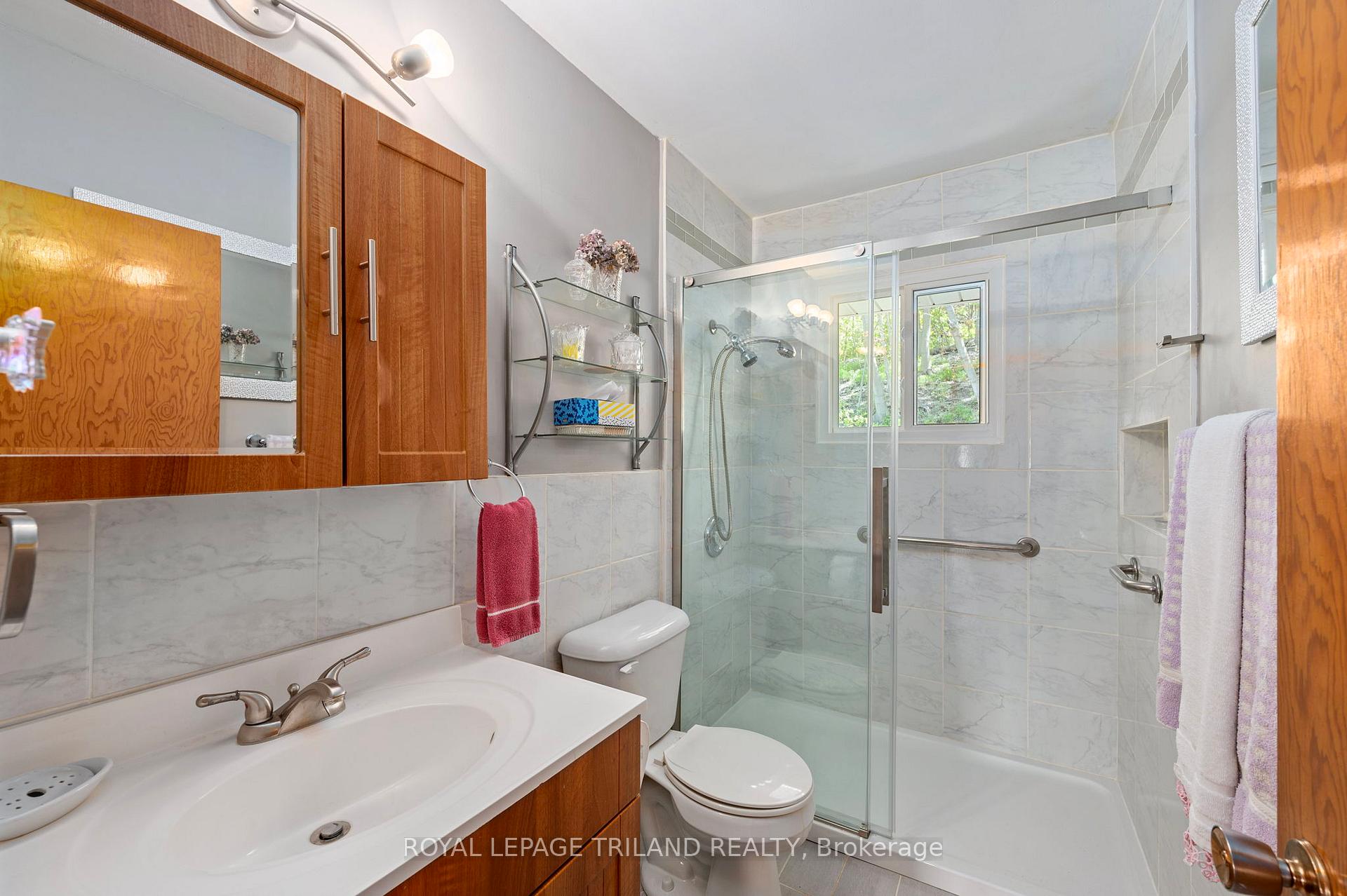 Photo 32 of 237 Frances Street, Central Elgin, Port Stanley — HOMEH