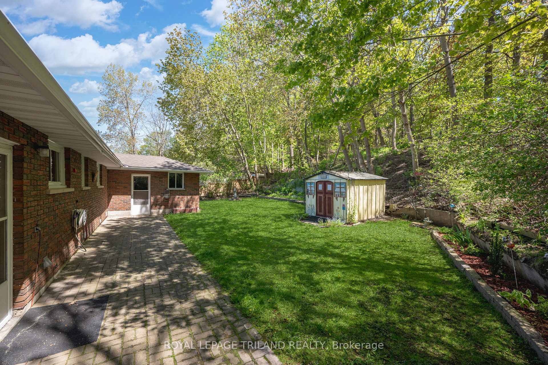 Photo 33 of 237 Frances Street, Central Elgin, Port Stanley — HOMEH