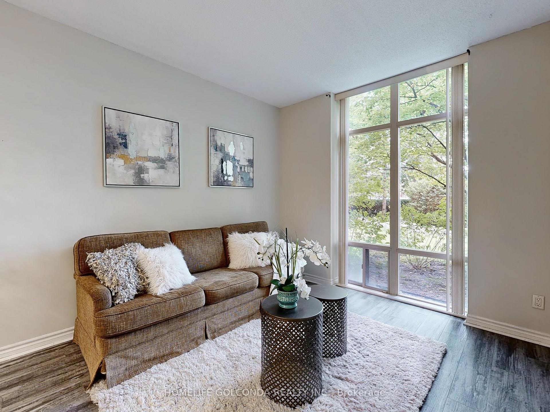 Photo 5 of Unit 102, 130 Pond Drive, Markham, Commerce Valley — HOMEH