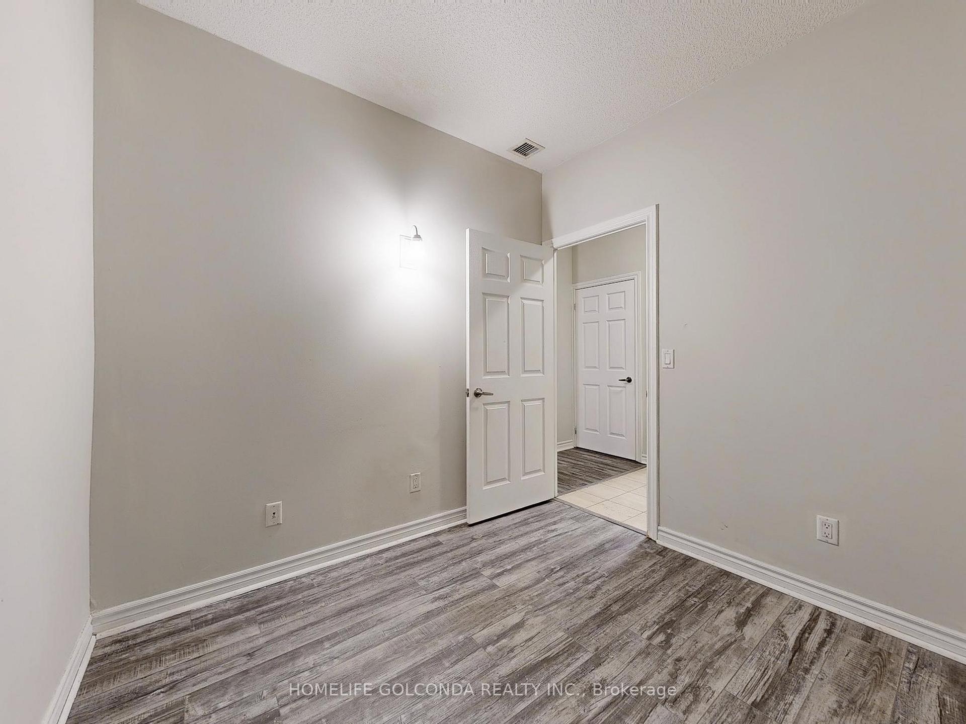 Photo 24 of Unit 102, 130 Pond Drive, Markham, Commerce Valley — HOMEH