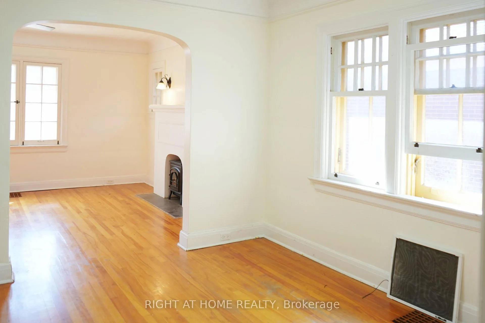 Photo 6 of Unit 2, 359 Fifth Avenue, Ottawa, Glebe — HOMEH