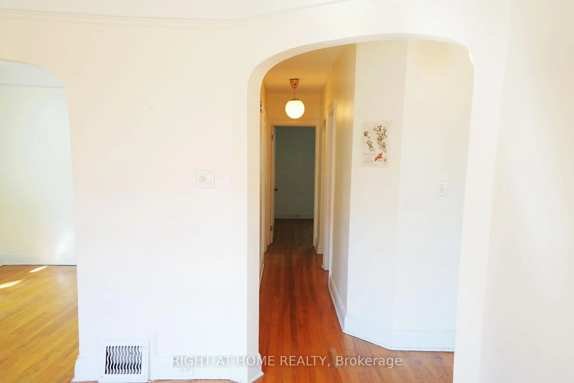 Photo 10 of Unit 2, 359 Fifth Avenue, Ottawa, Glebe — HOMEH