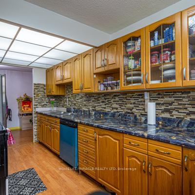 Photo 6 of Unit 1508, 3 Lisa Street, Brampton, Queen Street Corridor — HOMEH