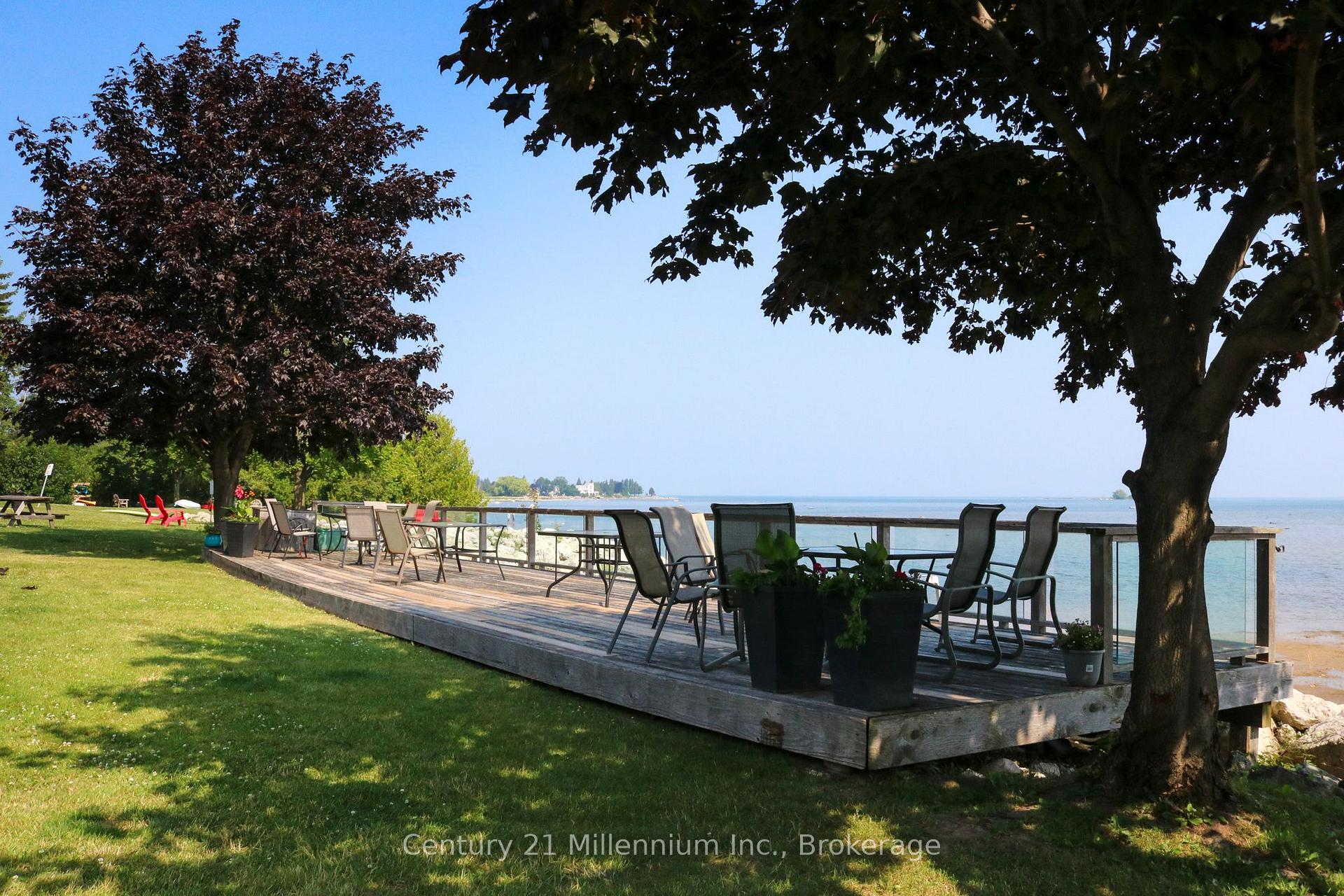 Photo 46 of 36 Lighthouse Lane E, Collingwood — HOMEH