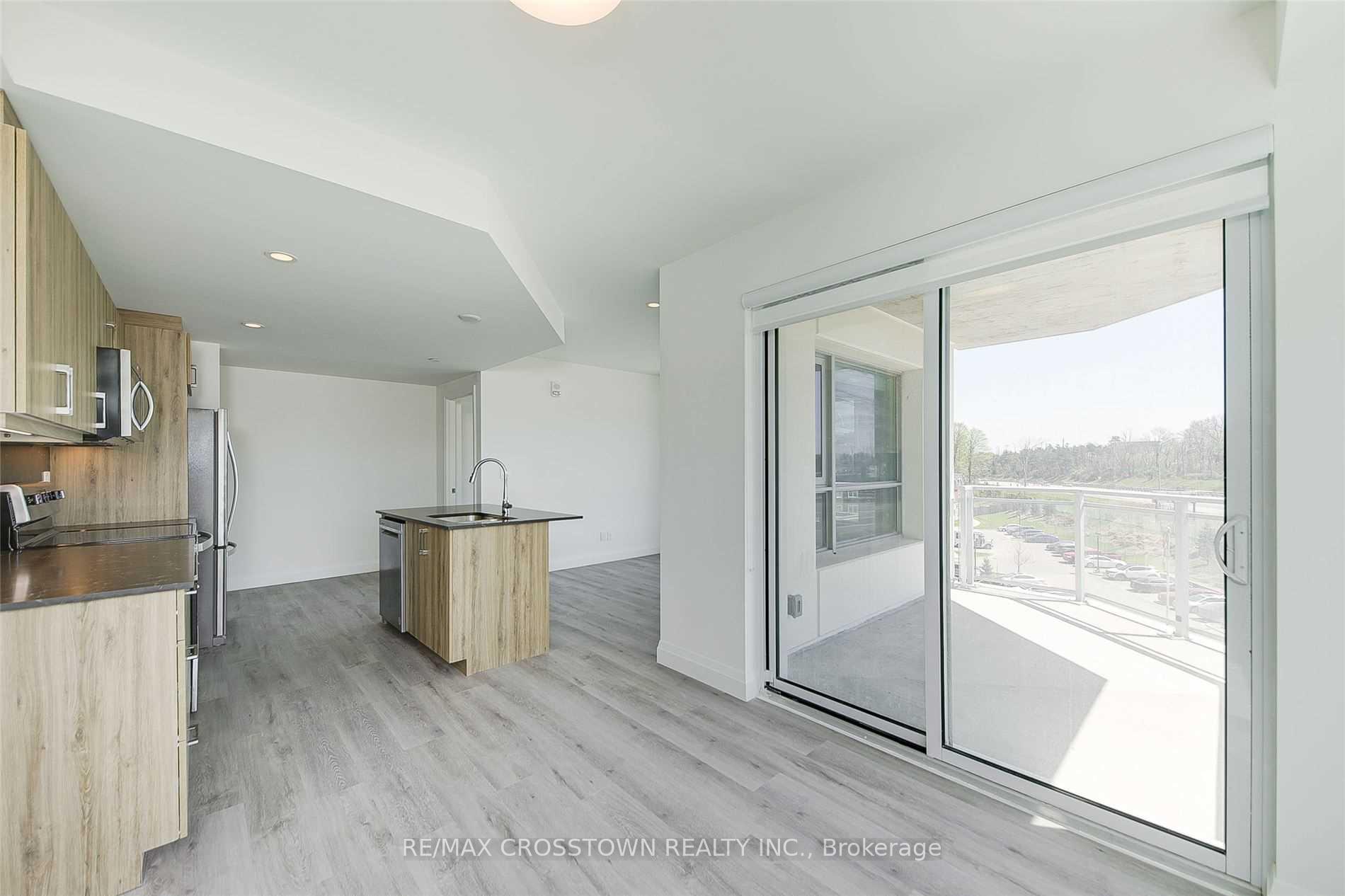 Photo 13 of Unit 712, 58 Lakeside Terrace, Barrie, Little Lake — HOMEH