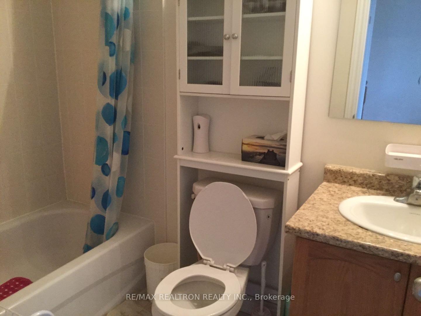 Photo 6 of 90 Comely Way, Markham, Milliken Mills East — HOMEH