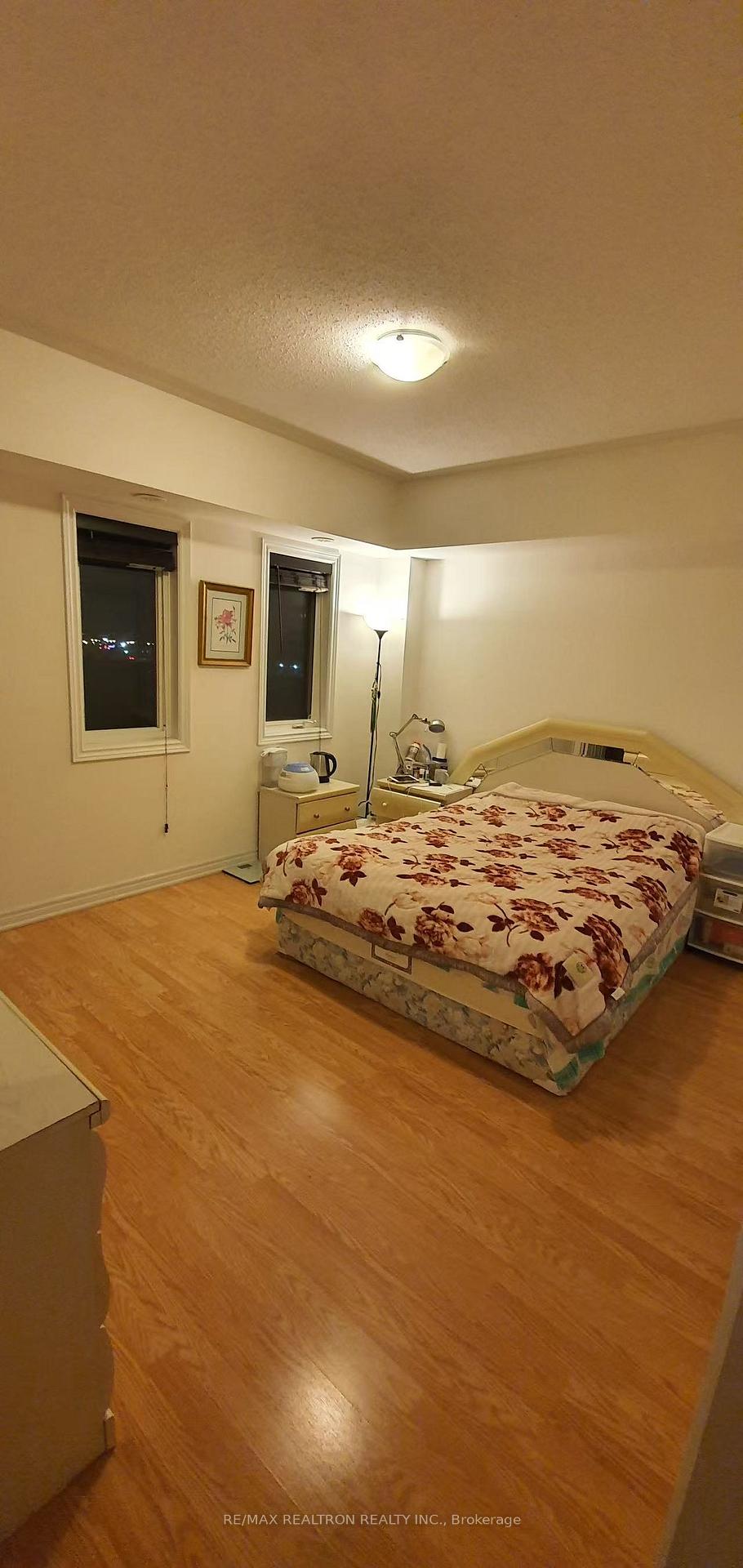 Photo 8 of 90 Comely Way, Markham, Milliken Mills East — HOMEH