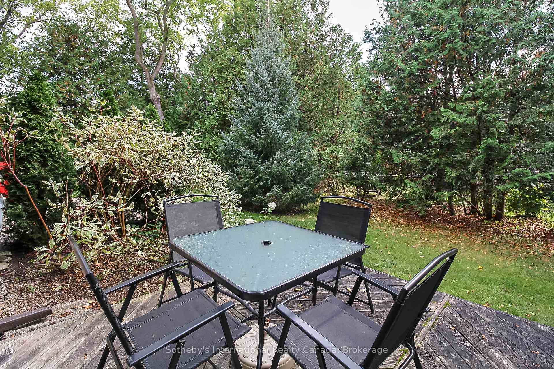 Photo 12 of 110 Escarpment Crescent, Collingwood — HOMEH