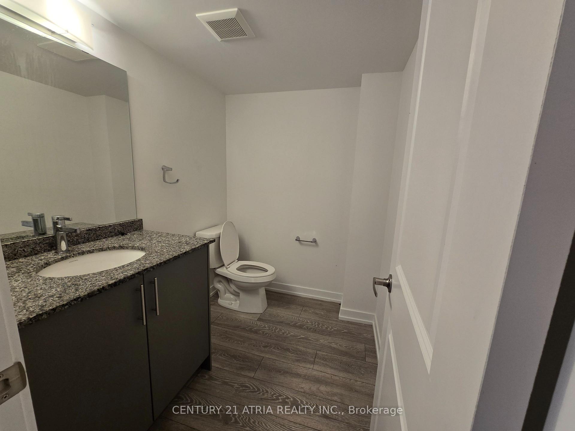 Photo 9 of 203 West Oak Trail S, Kitchener, Rosenburg — HOMEH