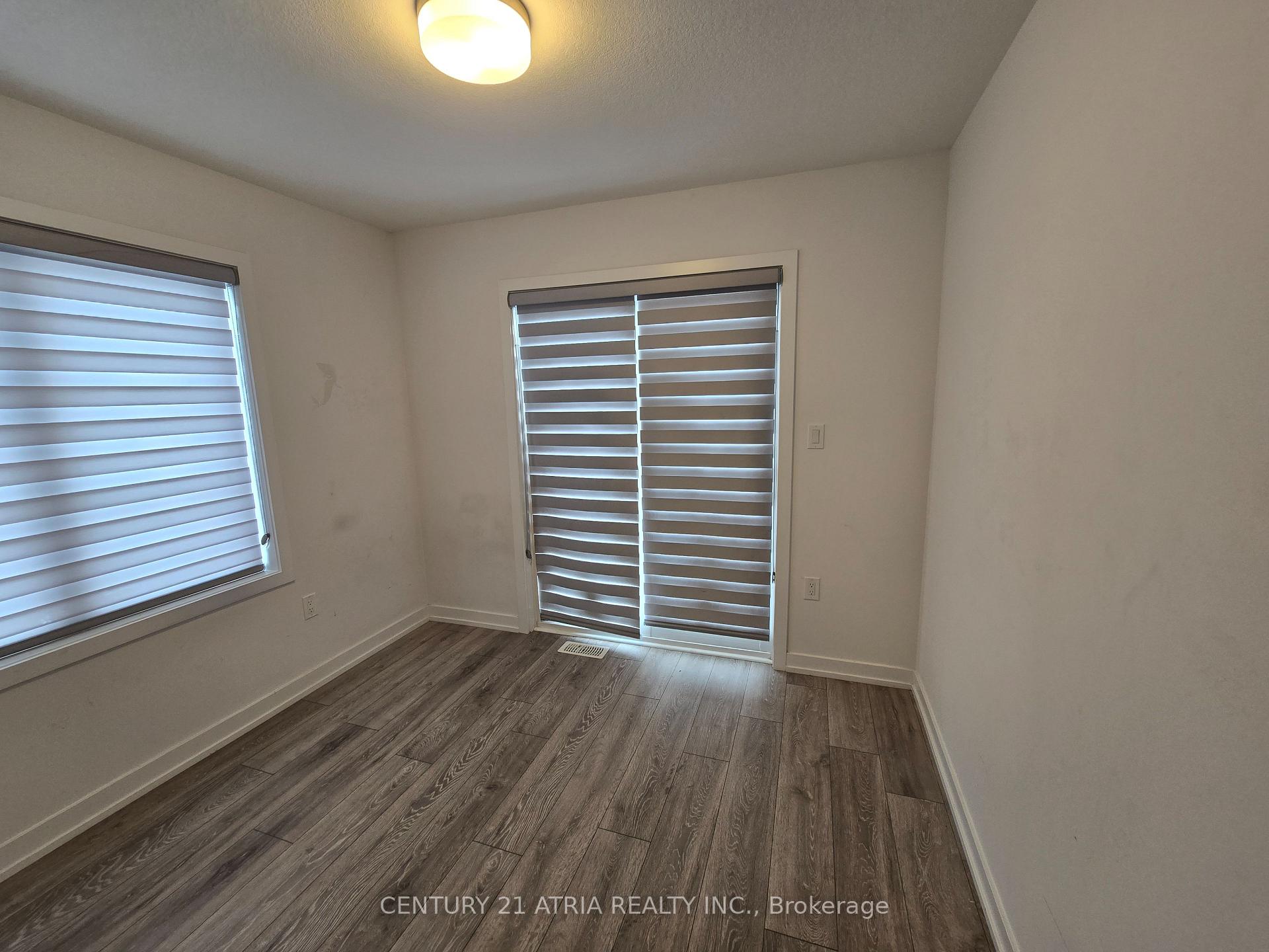 Photo 14 of 203 West Oak Trail S, Kitchener, Rosenburg — HOMEH