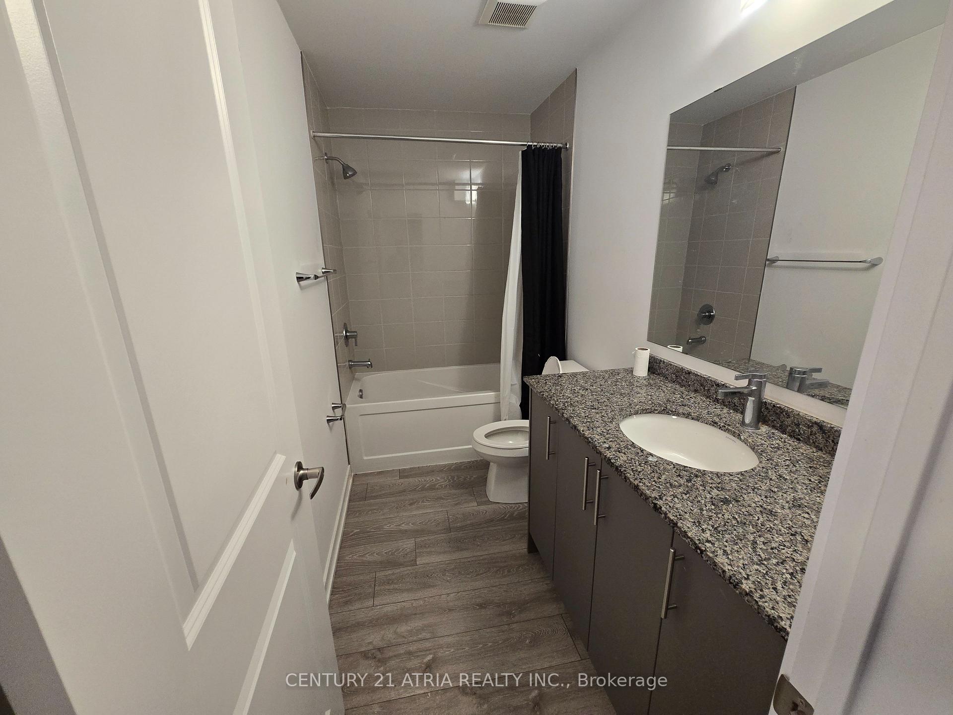 Photo 18 of 203 West Oak Trail S, Kitchener, Rosenburg — HOMEH
