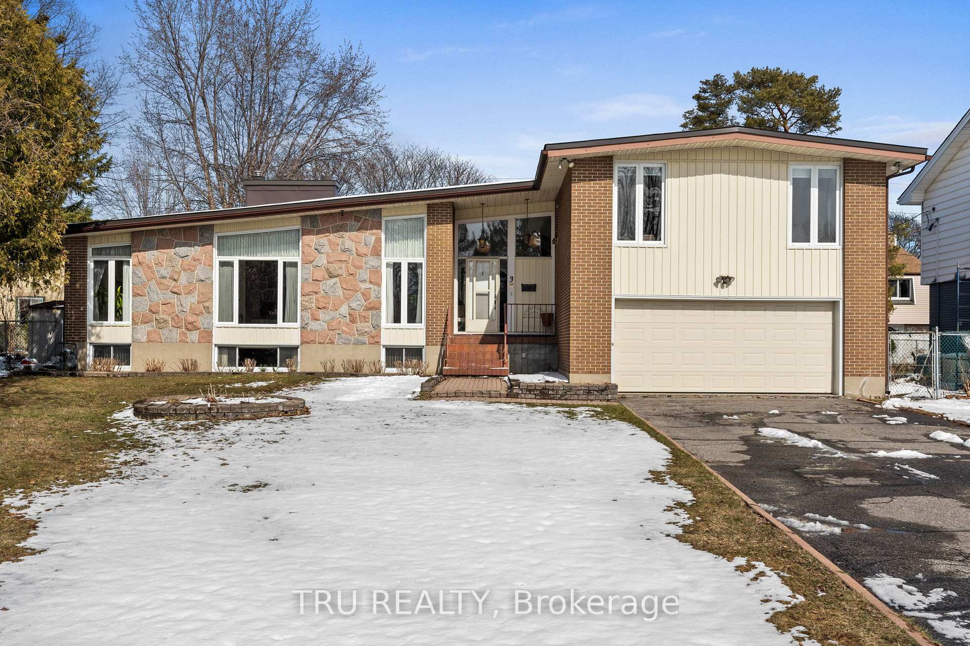 Photo 1 of 3 Bellfield Street N, Ottawa, Bayshore — HOMEH