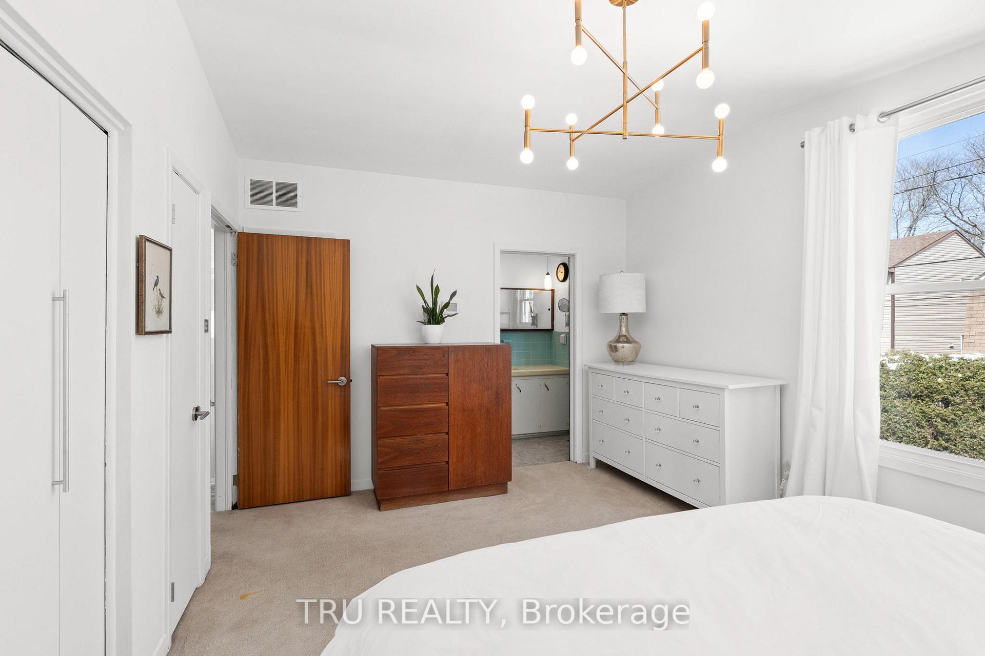 Photo 22 of 3 Bellfield Street N, Ottawa, Bayshore — HOMEH