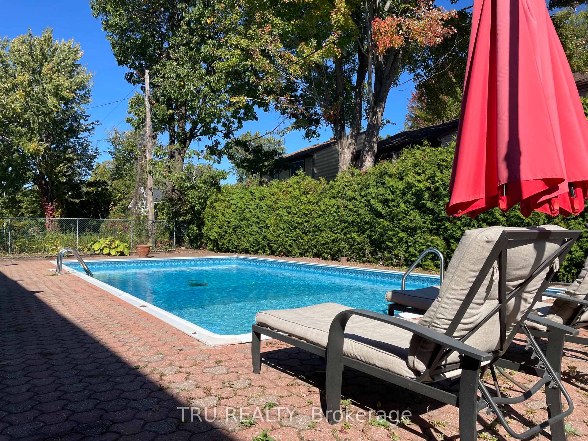 Photo 35 of 3 Bellfield Street N, Ottawa, Bayshore — HOMEH