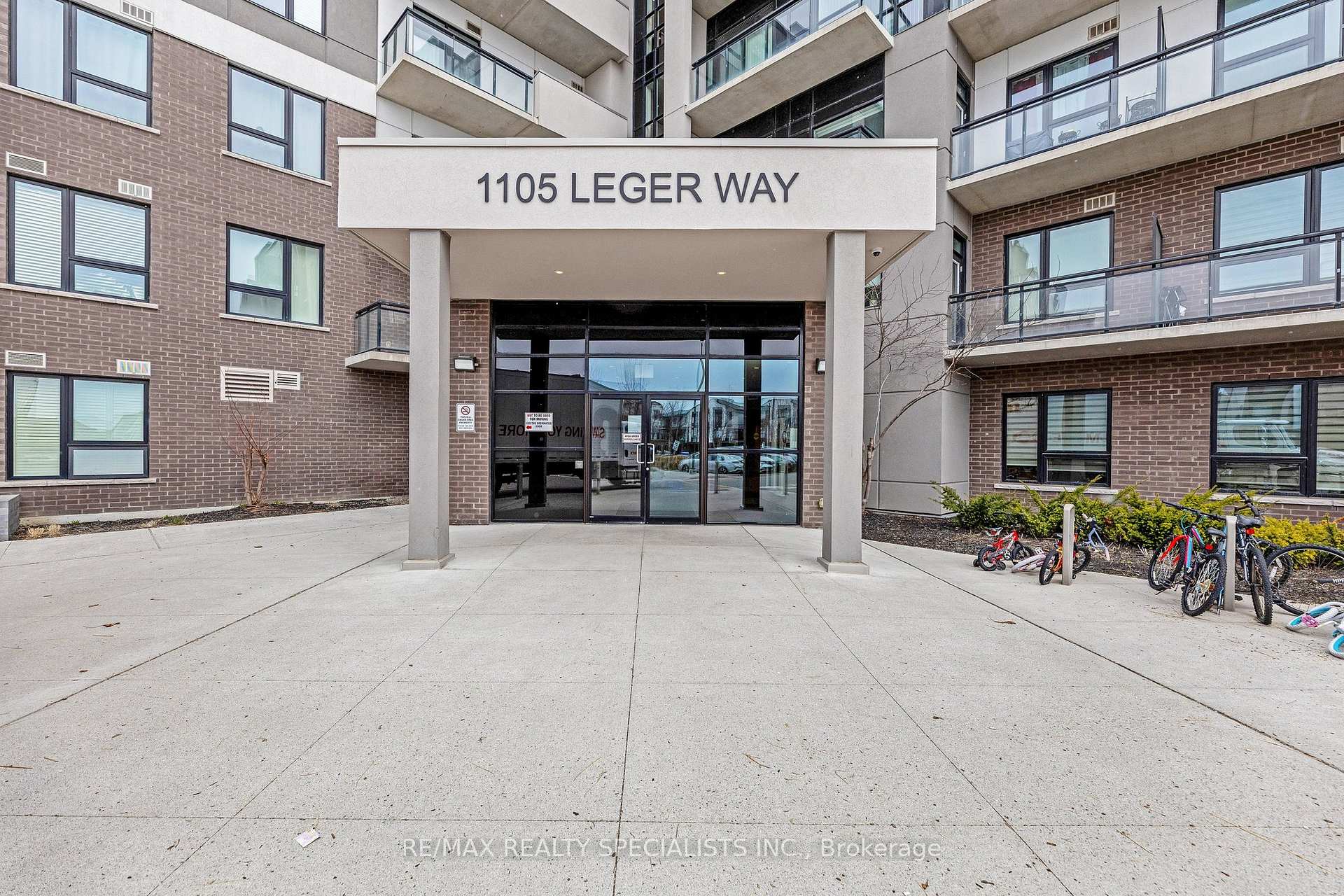 Front of Unit 434, 1105 Leger Way