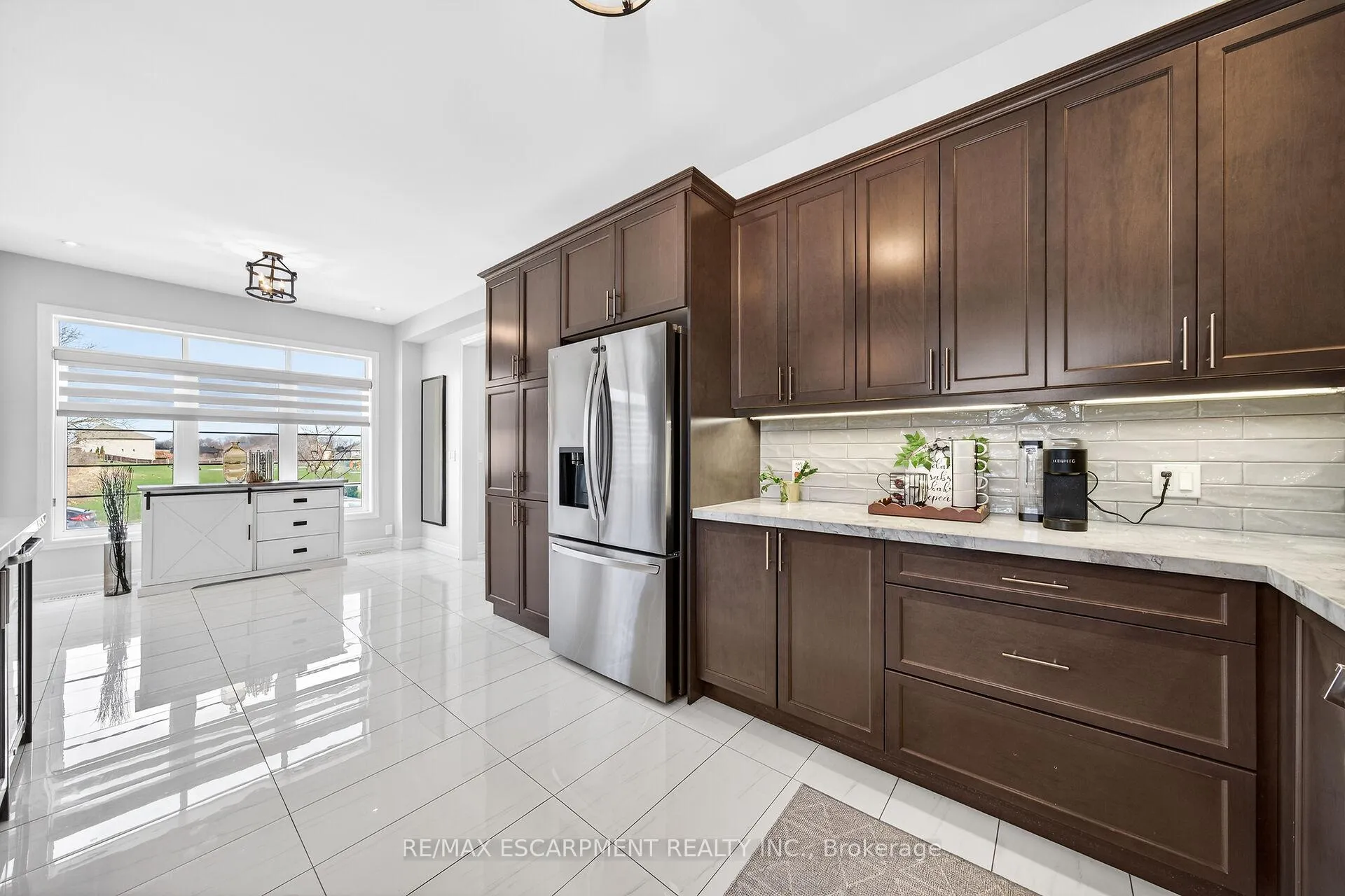 Photo 15 of 140 Robertson Road, Hamilton, Meadowlands — HOMEH