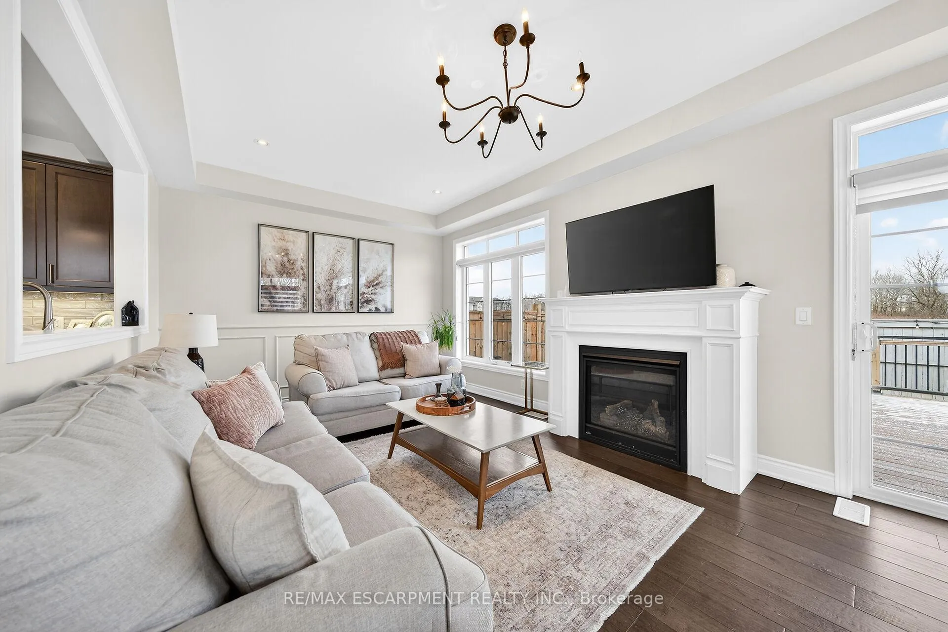 Photo 18 of 140 Robertson Road, Hamilton, Meadowlands — HOMEH