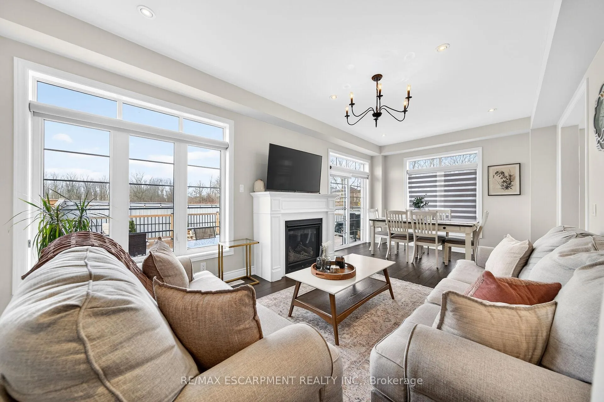 Photo 20 of 140 Robertson Road, Hamilton, Meadowlands — HOMEH