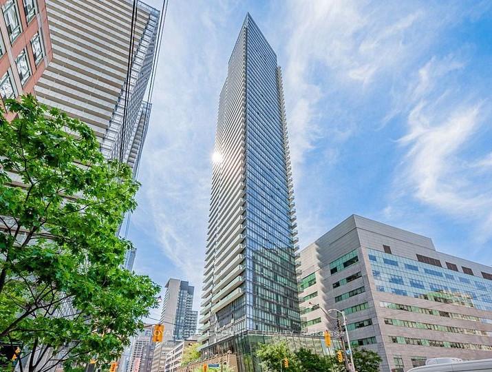 Photo 1 of Unit 2406, 832 Bay Street, Toronto, Bay Street Corridor — HOMEH