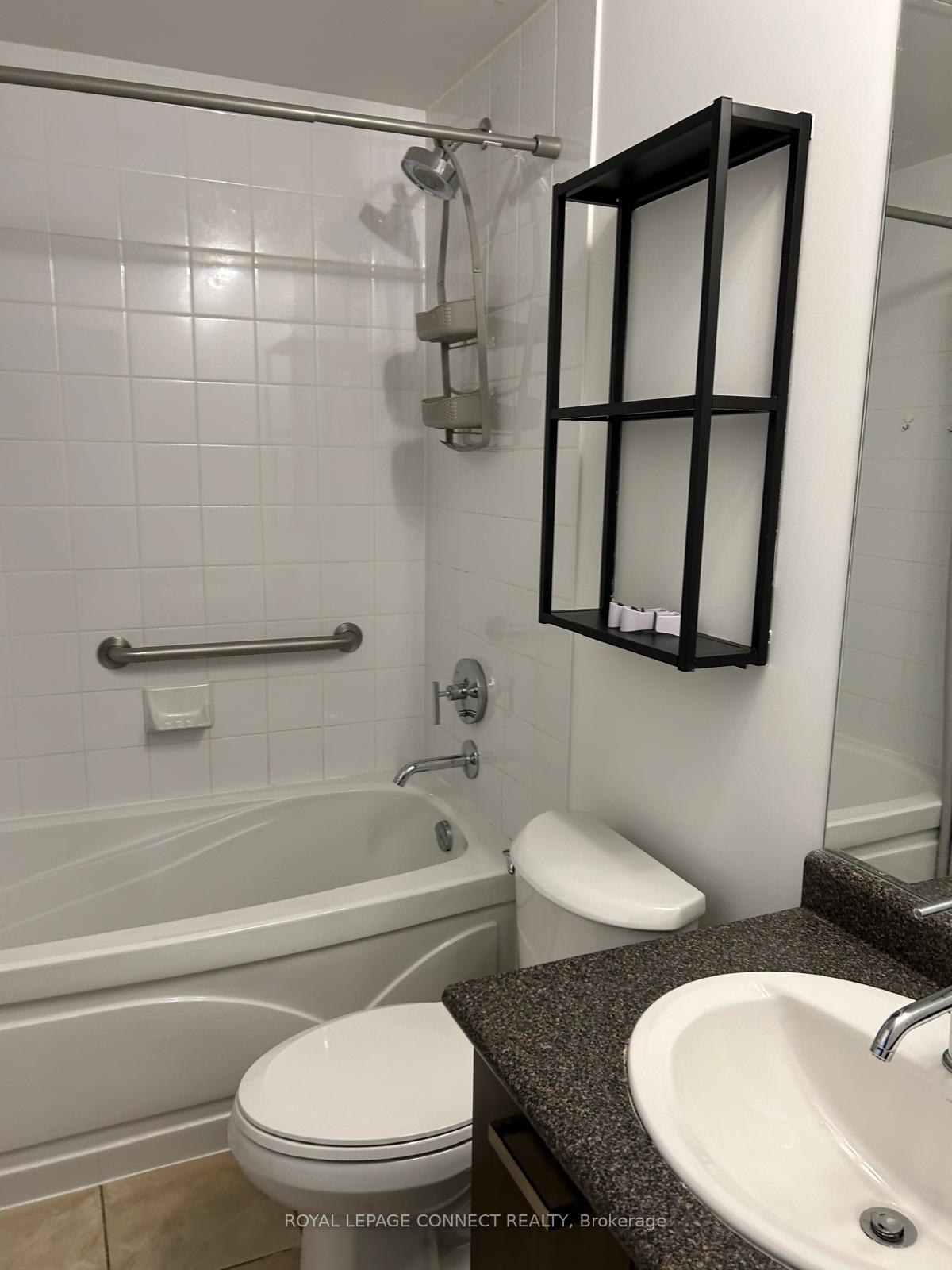 Photo 3 of Unit 2406, 832 Bay Street, Toronto, Bay Street Corridor — HOMEH