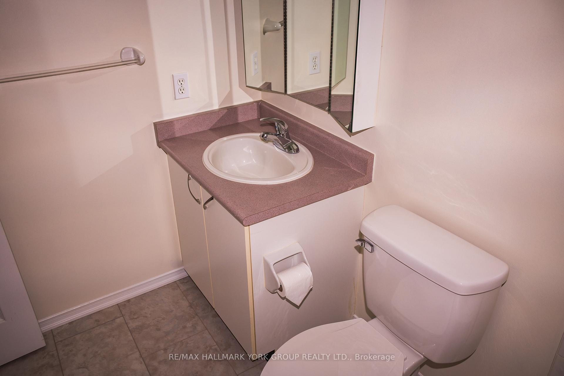 Photo 6 of Unit 408, 143 Edgehill Drive, Barrie, Letitia Heights — HOMEH