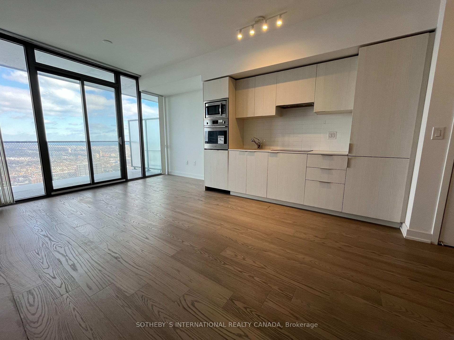 Photo 2 of Unit 5301, 11 Wellesley Street W, Toronto, Bay Street Corridor — HOMEH