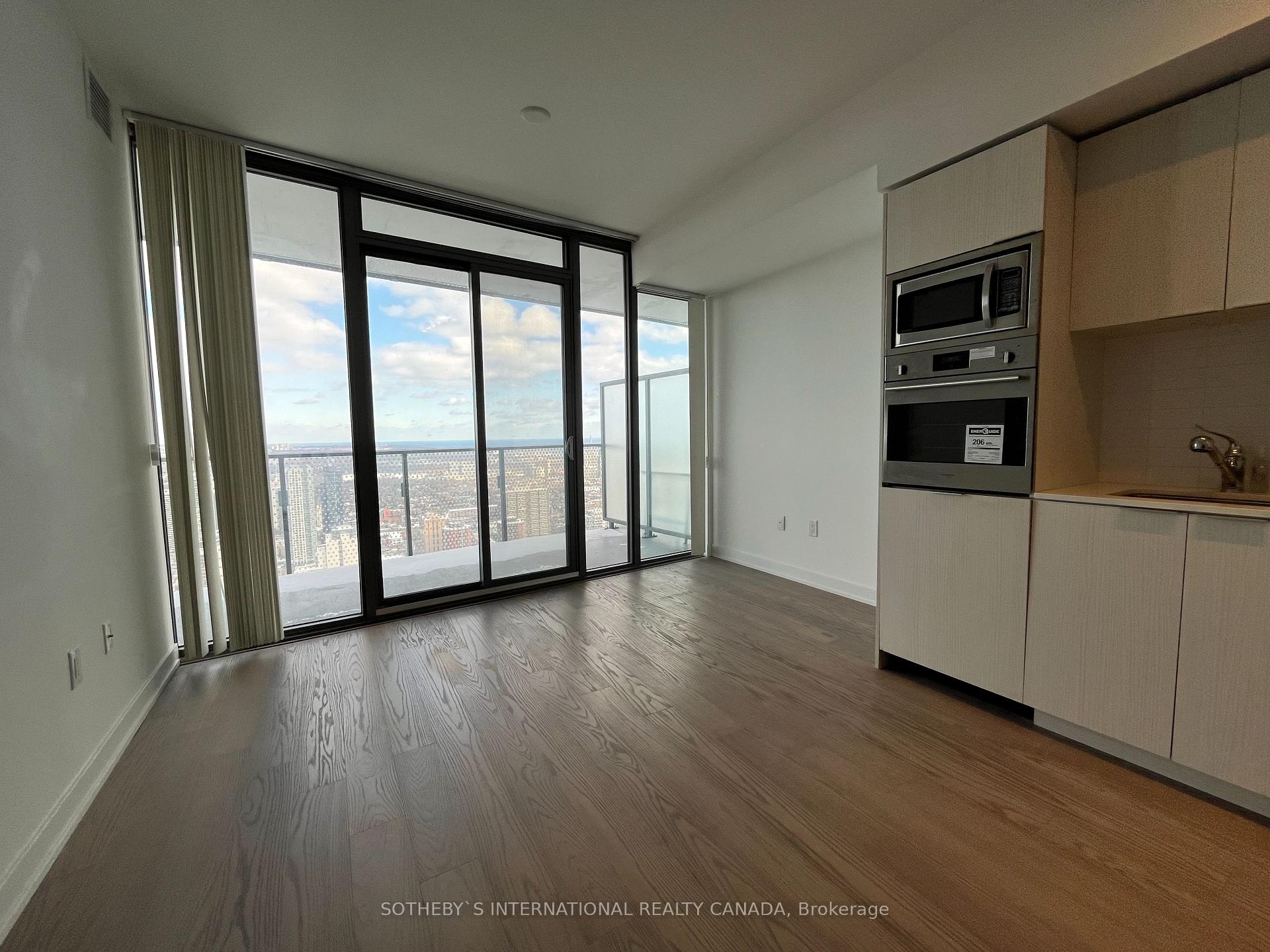 Photo 4 of Unit 5301, 11 Wellesley Street W, Toronto, Bay Street Corridor — HOMEH