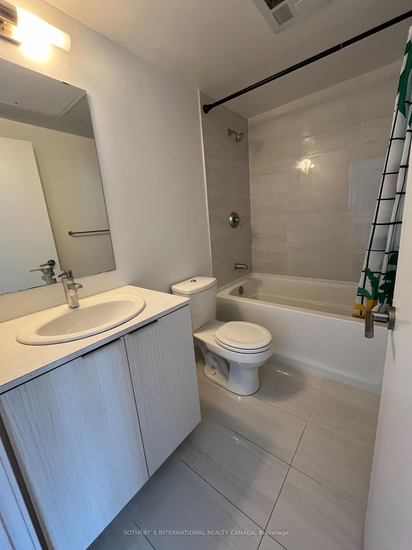 Photo 7 of Unit 5301, 11 Wellesley Street W, Toronto, Bay Street Corridor — HOMEH