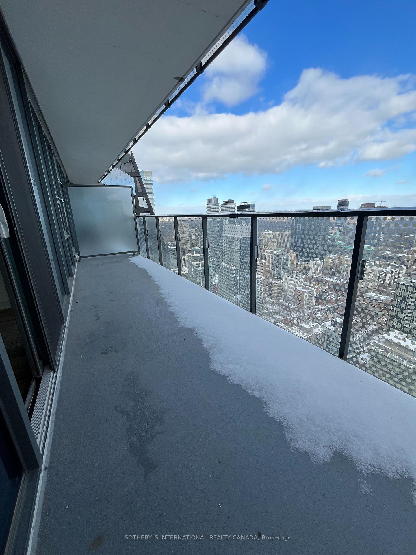 Photo 11 of Unit 5301, 11 Wellesley Street W, Toronto, Bay Street Corridor — HOMEH