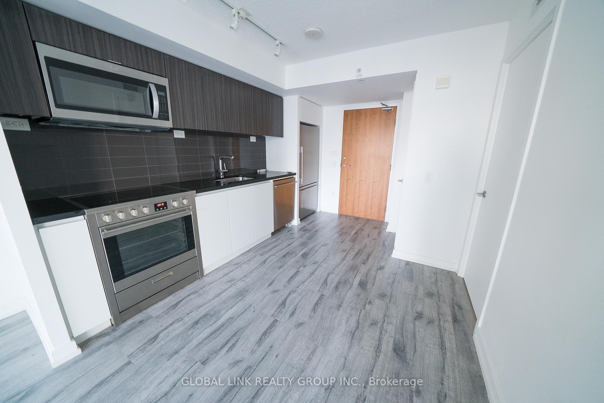 Photo 2 of Unit 2711, 75 Queens Wharf Road, Toronto, Waterfront Communities — HOMEH
